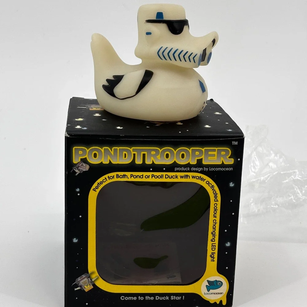 Locomocean‎ Pondtrooper Rubber Duck White Star Wars Stormtrooper LED NIB